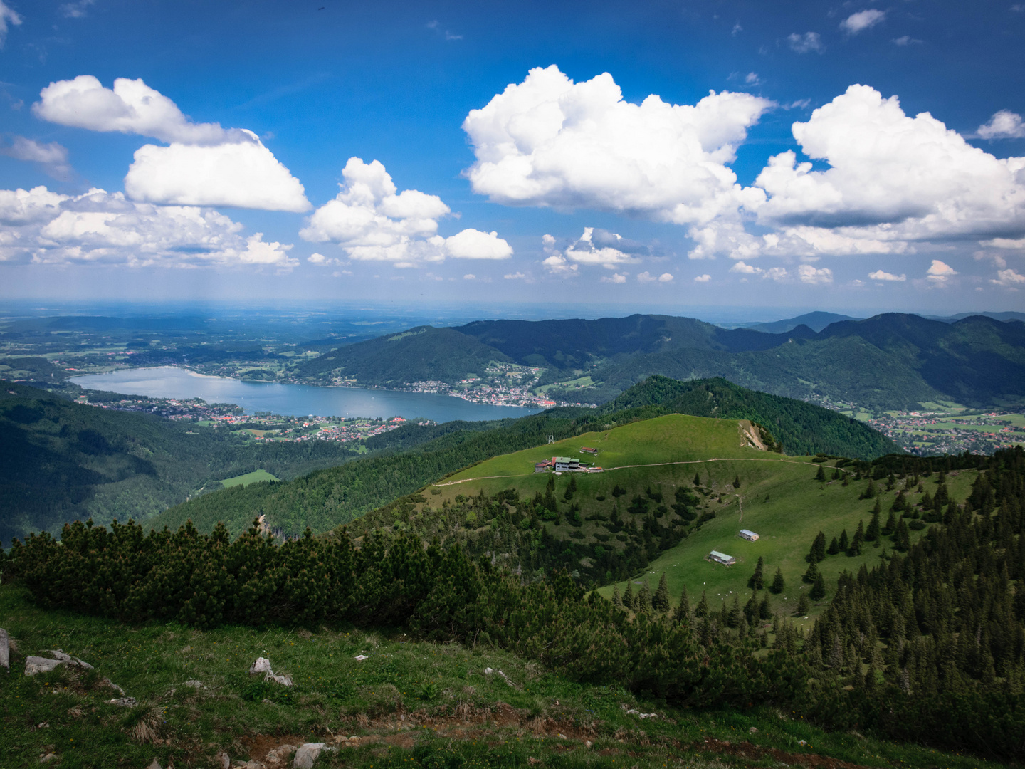 Hirschberg mit Blick auf den Tegernsee