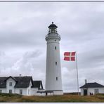 Hirtshals fyr mit Dannebrog