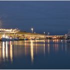 Hirtshals Hafen im Dunkeln