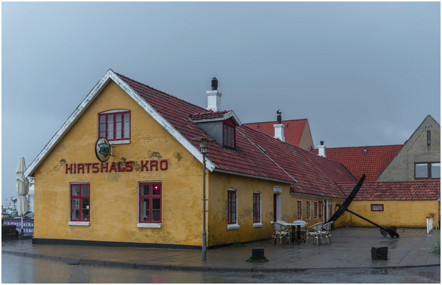 Hirtshals Kro im Regen