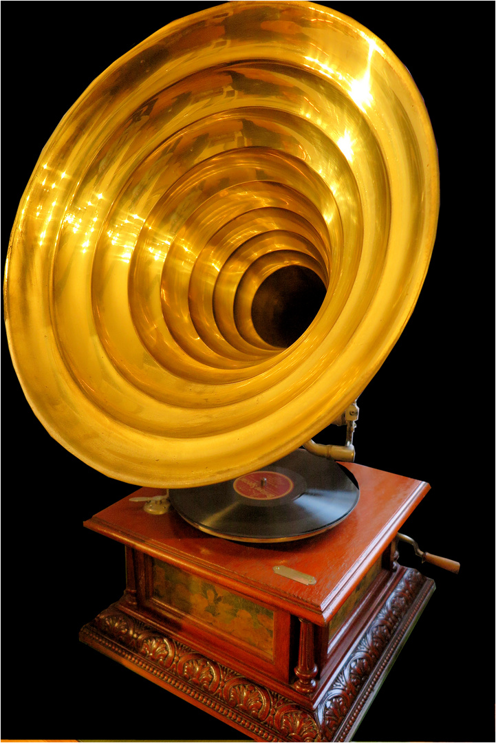 His masters voice 4