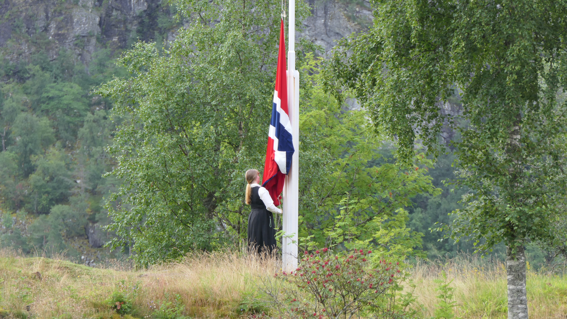 Hissen der norwegischen Flagge