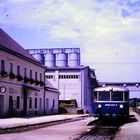 historisch Engelhof mit Schienenbus nach Gmunden 