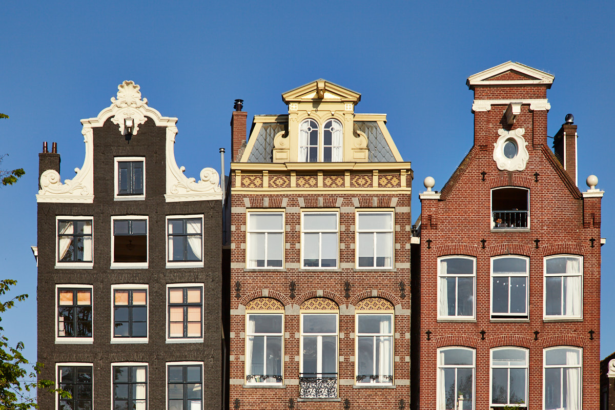 Historische Fassaden in Amsterdam (Niederlande)