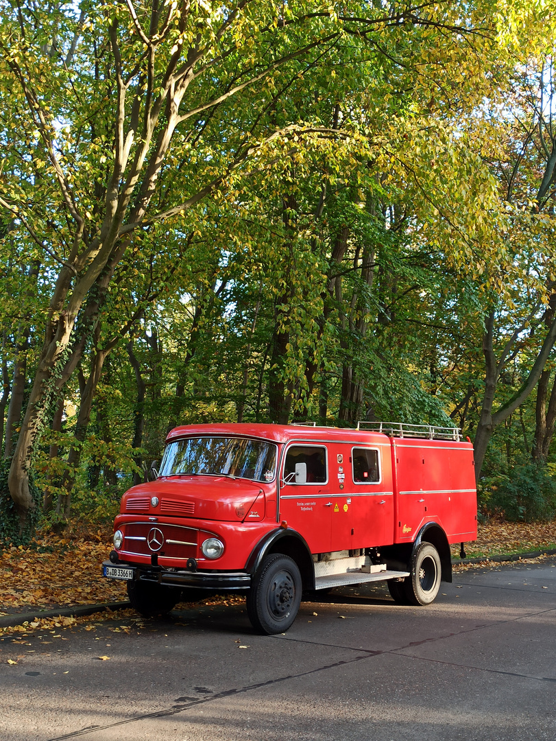 Historische Feuerwehr im neuen Lackkleid