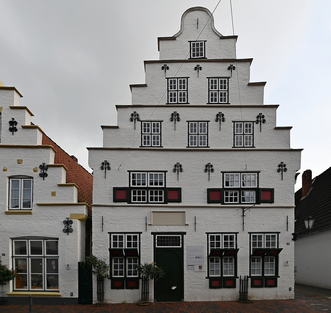 Historische Gebäude in der Altstadt von Tönning