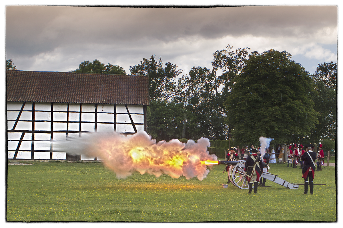 Historische Kanone in Grefrath 2013