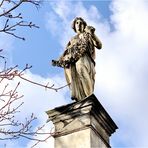  Historische Plastik am Schloss Albrechtsberg in Dresden