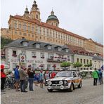 Historische Rallyeautos in Melk