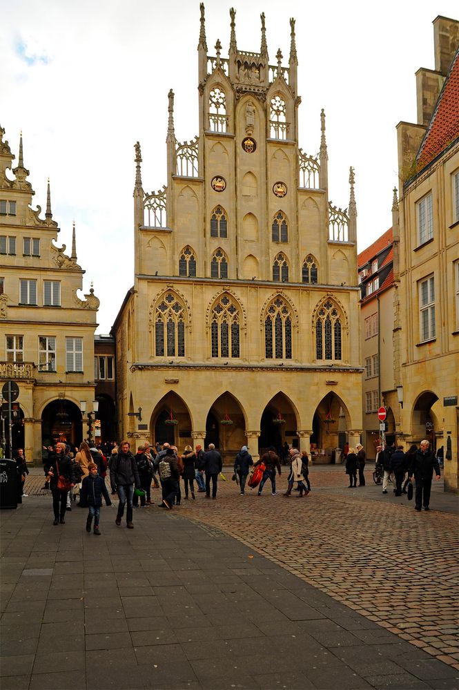 Historische Rathausfassade in Münster (Westf.) am Prinzipalmarkt