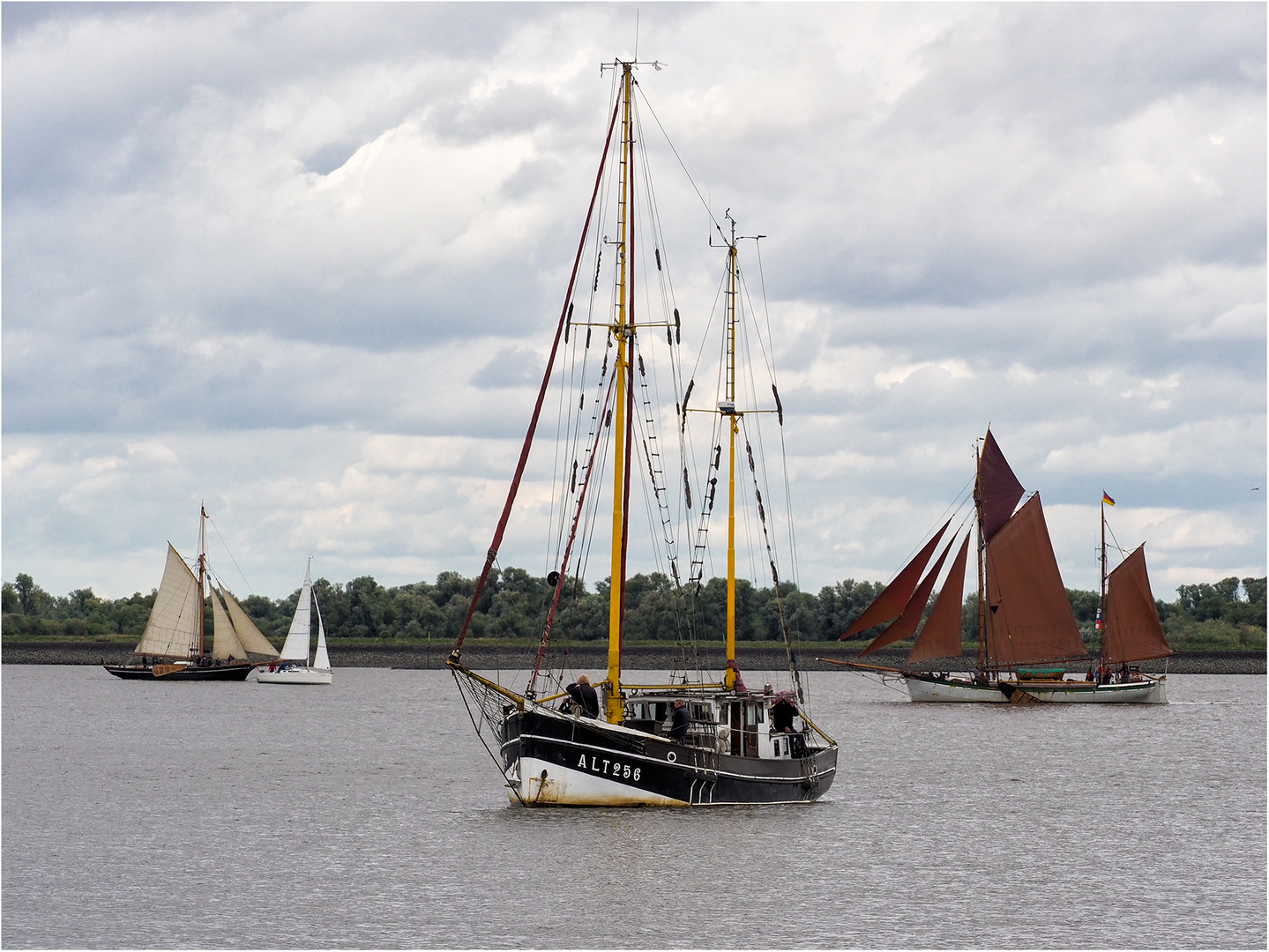 Historische Segelboote.....