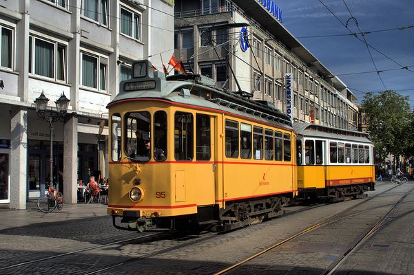 Historische Straßenbahn**