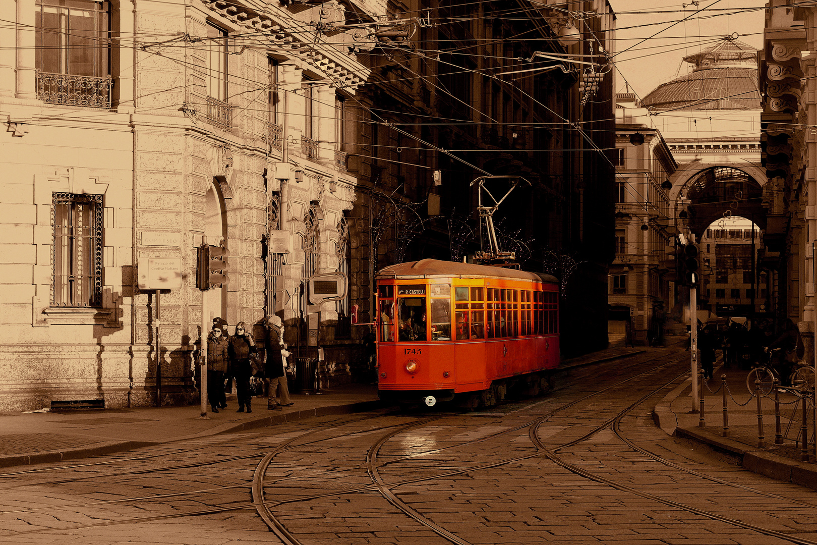 Historische Strassenbahn aus den 1930er Jahren in Mailand