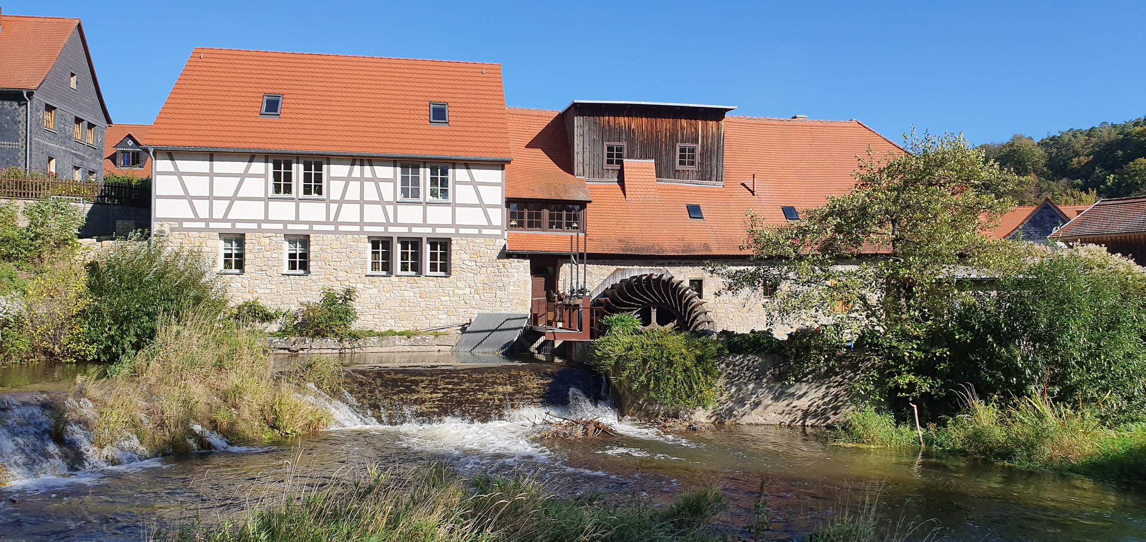 Historische Wassermühle in Buchfart