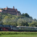 Historische Zug unter der Plassenburg