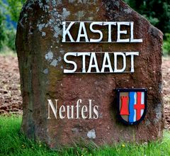 Historischer Hinweis Kastel Staat