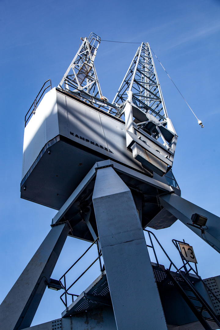 historischer Kran in der Hafencity