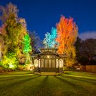 Historischer Pavillon mit Licht