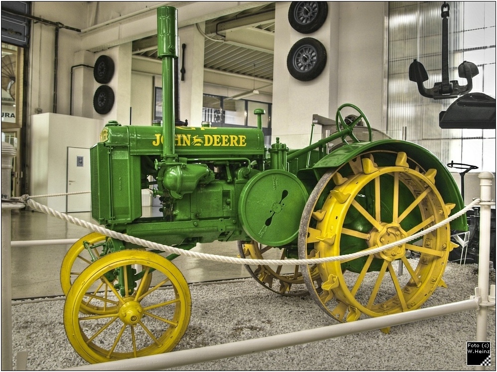 Historischer Traktor John Deere