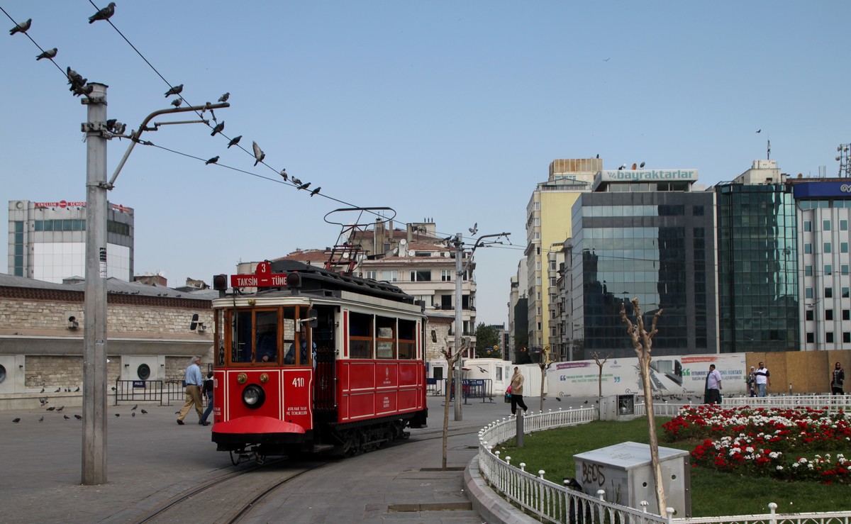 Historischer Triebwagen in Istanbul