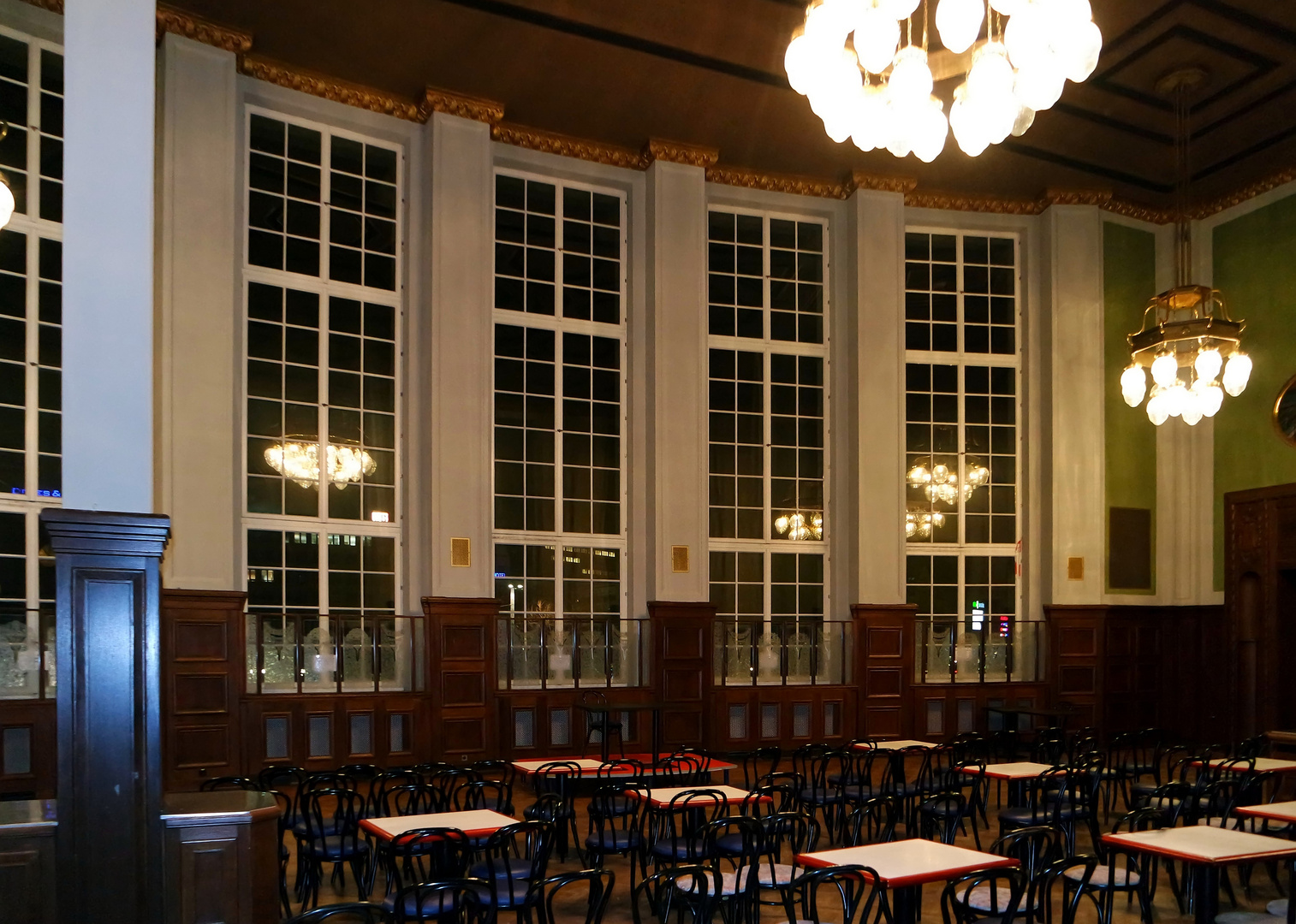 Historischer Wartesaal 3. und 4. Klasse Leipzig Hauptbahnhof