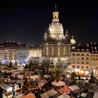 Historischer Weihnachtsmarkt an der Frauenkirche Dresden