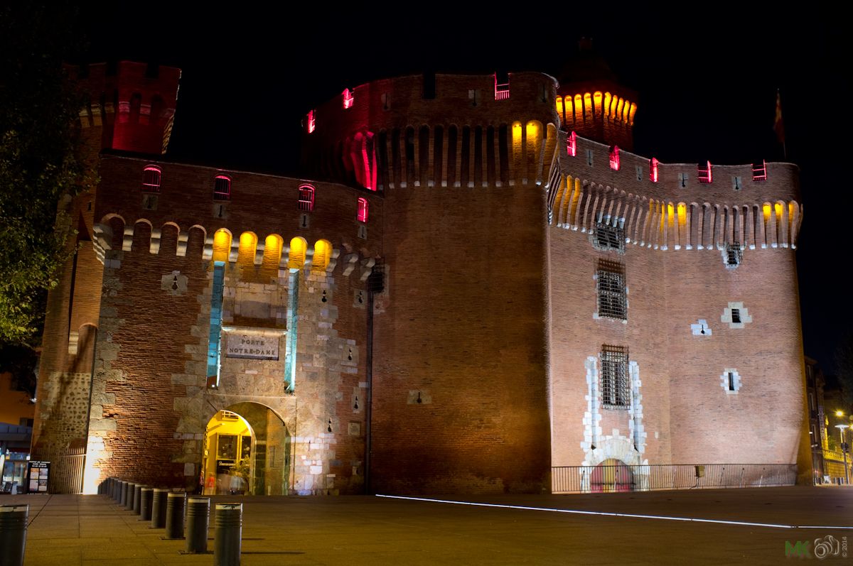 Historisches Stadttor Porte Notre Dame in Perpignan