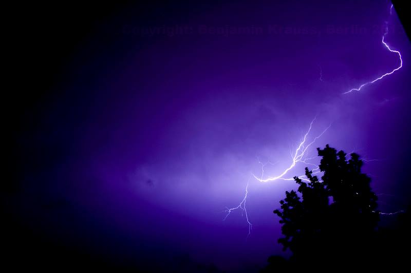 Hitzegewitter und Blitze über Berlin 20.06.2013