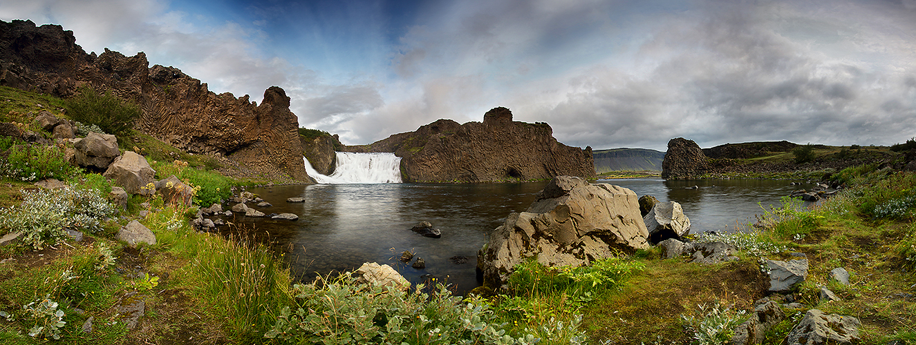 Hjálparfoss