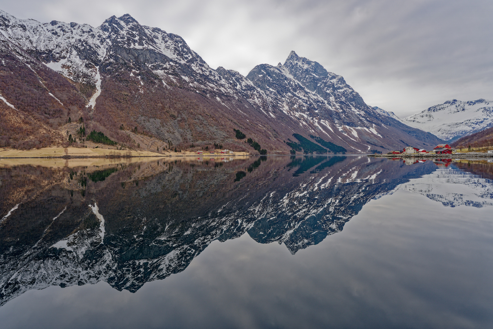 Hjørundfjord 2