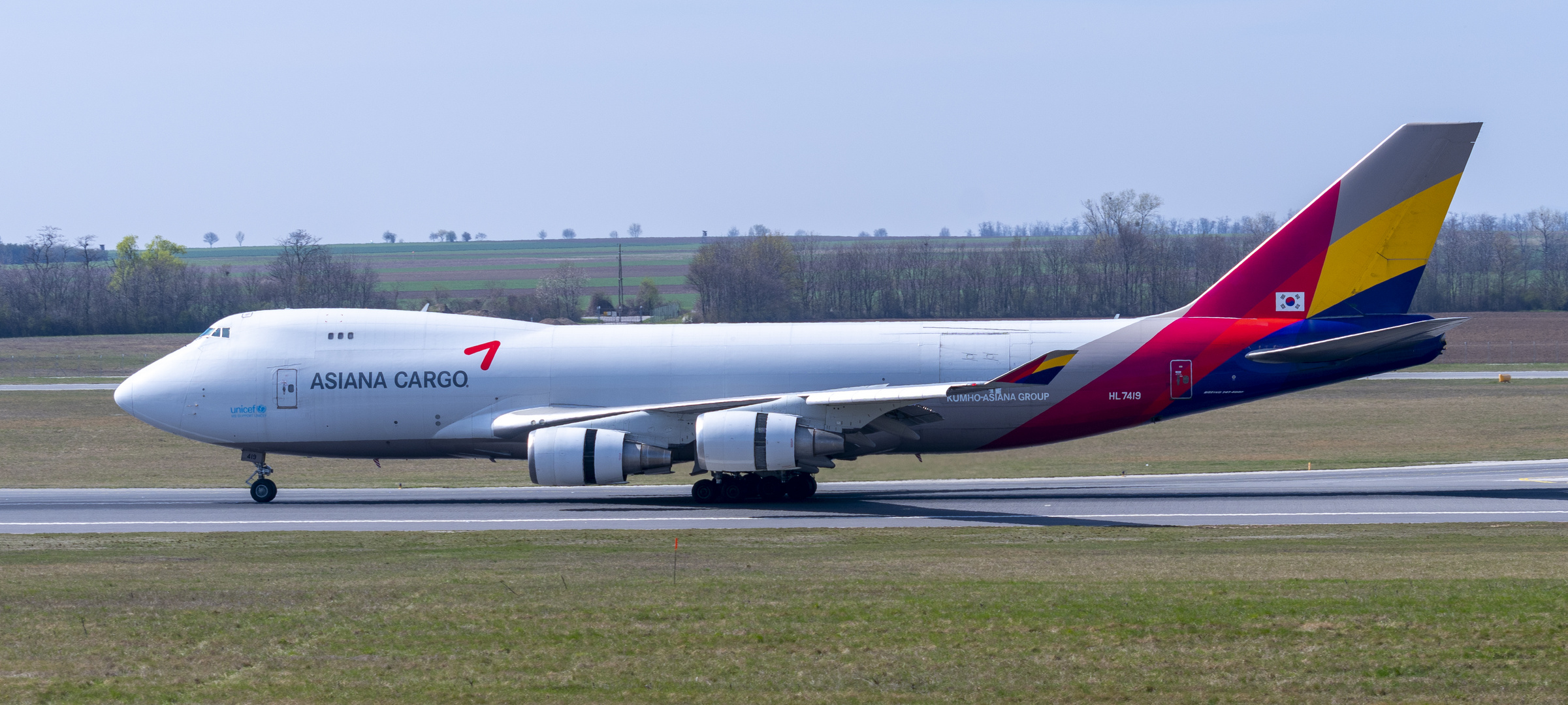 HL 7419 Boeing 747-400F