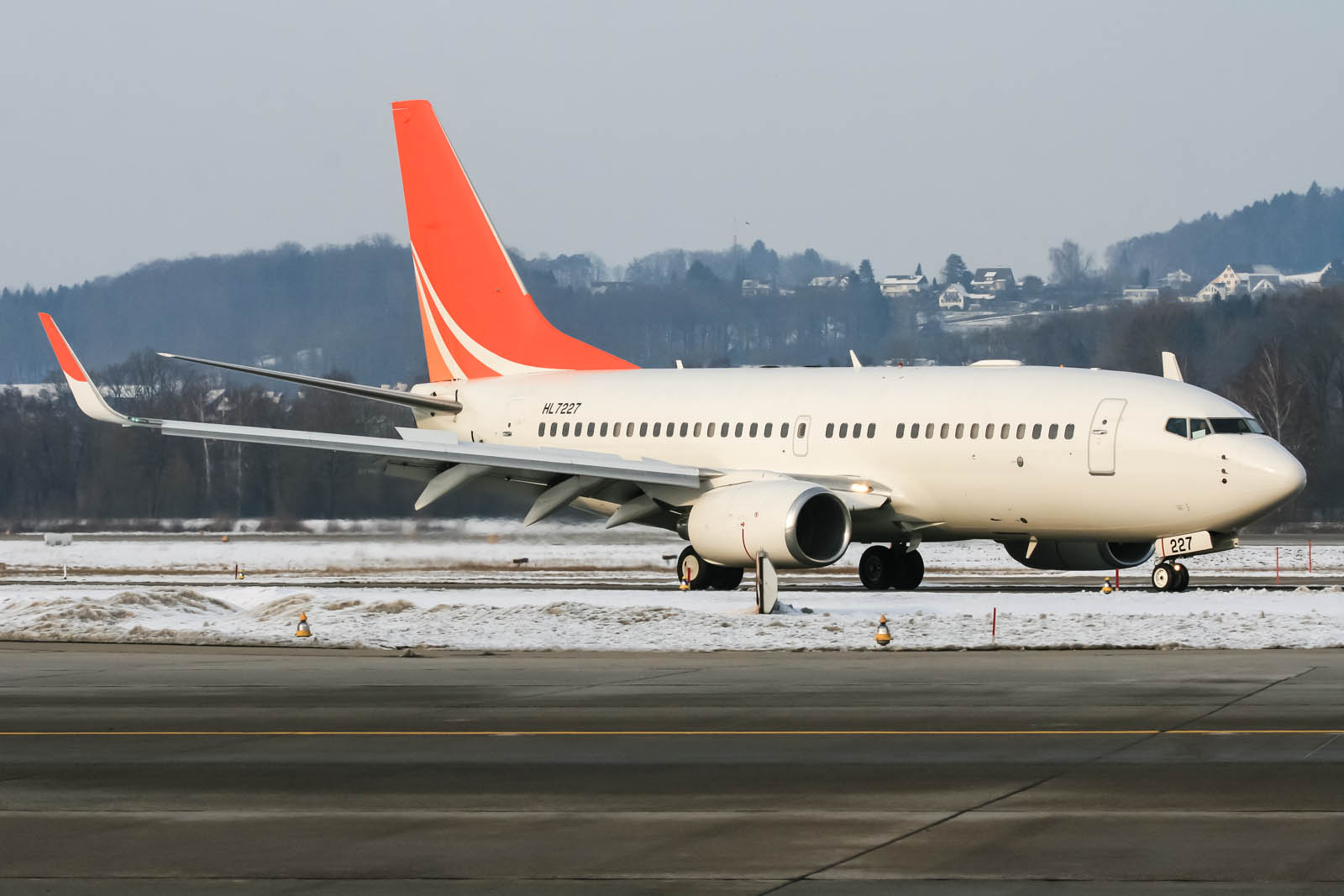 HL7227 Hanwha Chemical Corp Boeing 737-7HF(BBJ)