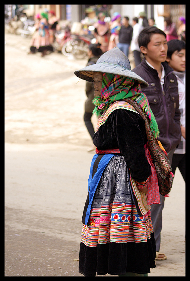 Hmong (2)