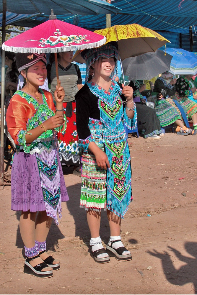 Hmong girls before getting married