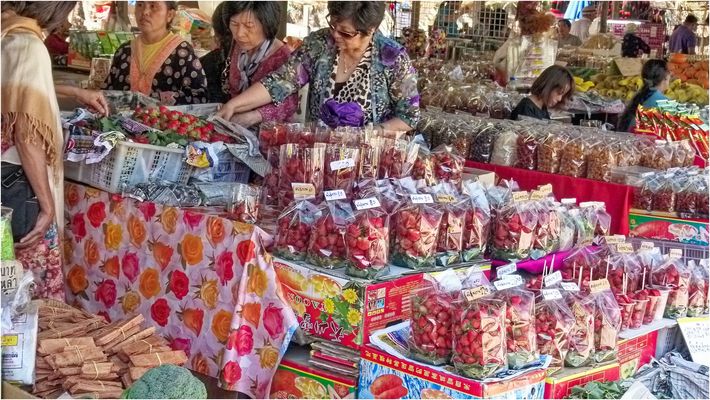 Hmong Market at Doi Inthanon National Park  01