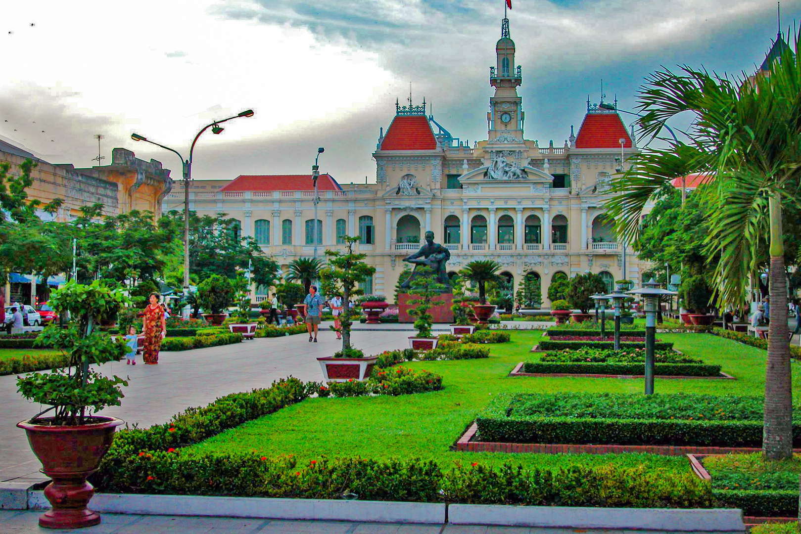 Ho Chi Minh City hall