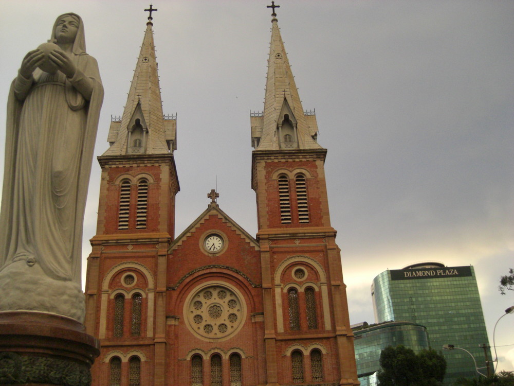 Ho Chi Minh City - Kontroversität