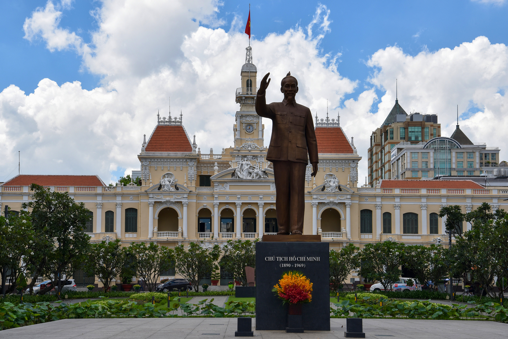 Ho Chi Minh-Statue 01