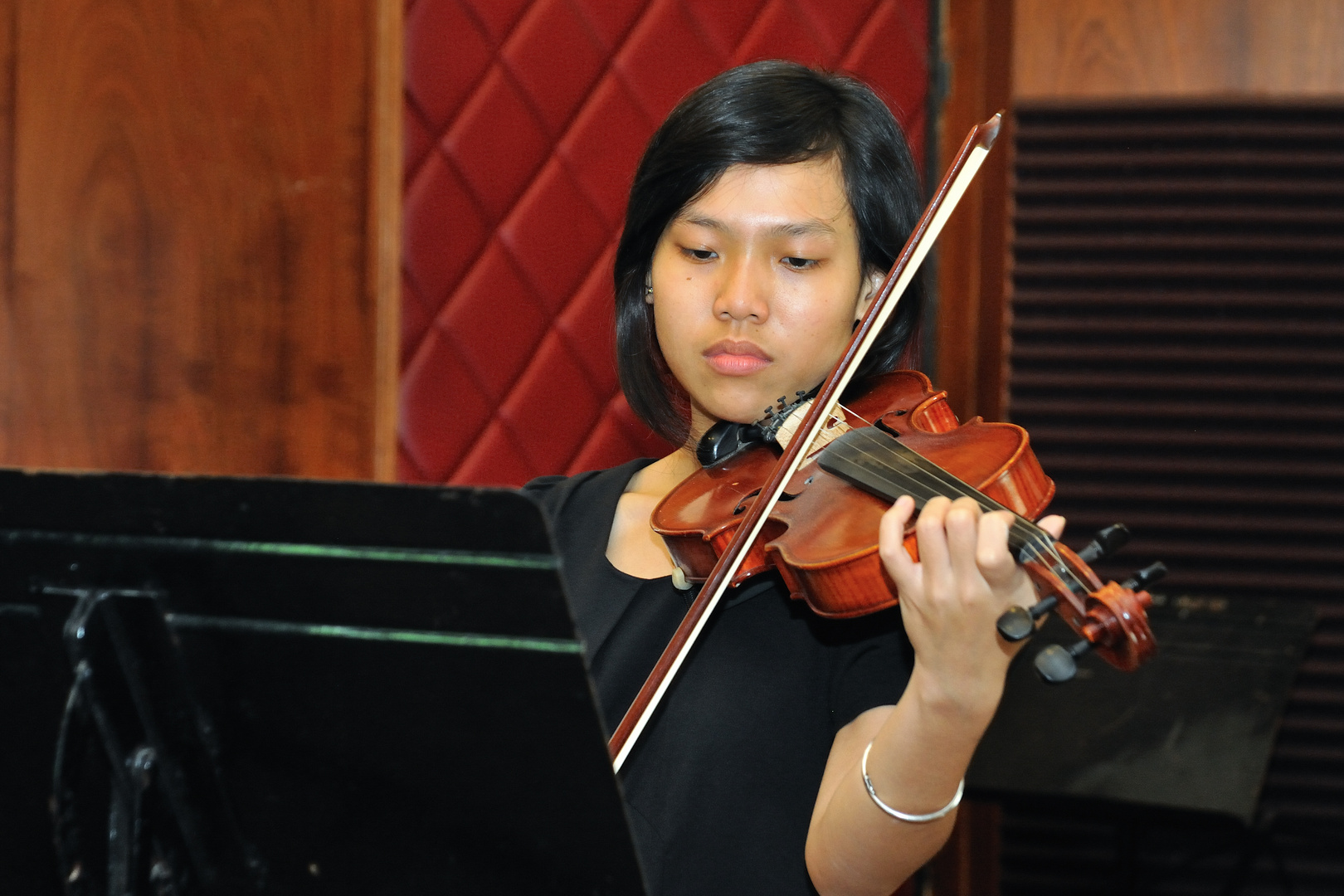 Hoa - the Saigon violin student
