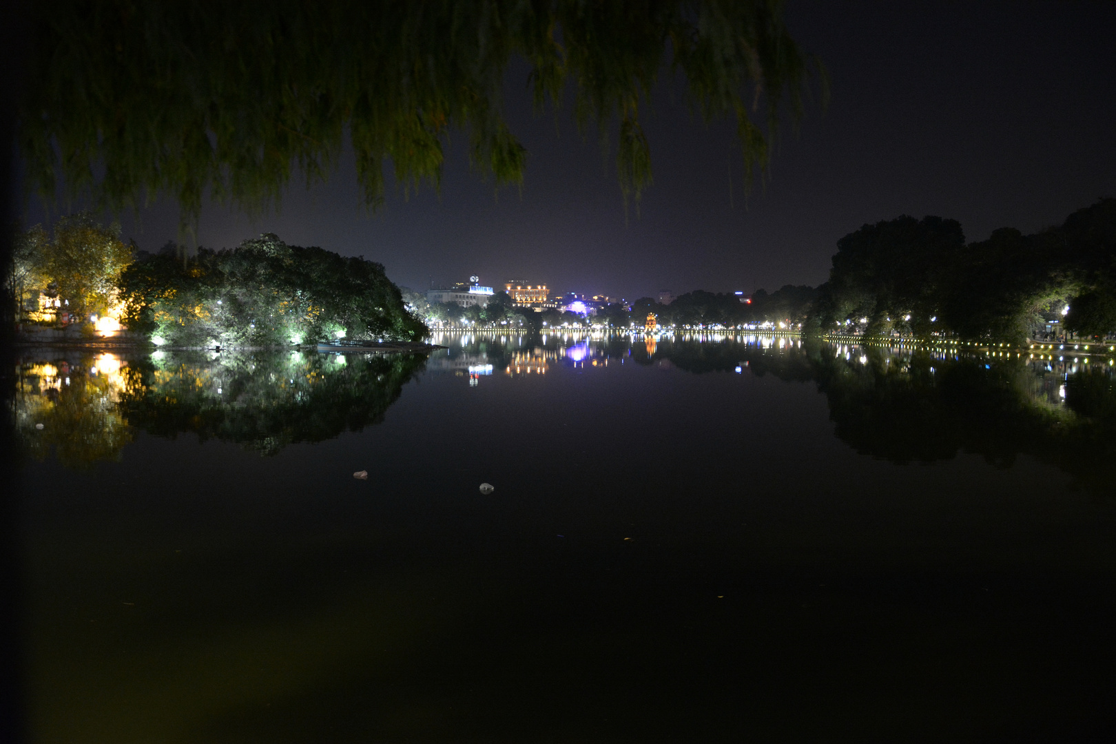 Hoan Chiem See in Hanoi