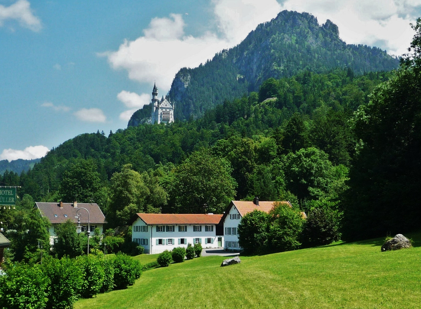 Hoch drob`n auf dem Berg: Schloss Neuschwanstein