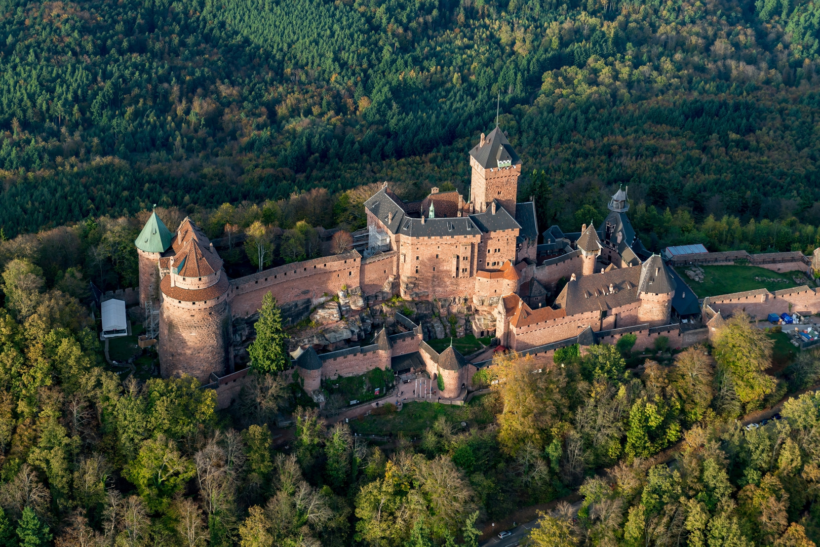 Hoch Königsburg im Elsass - kl. Serie 