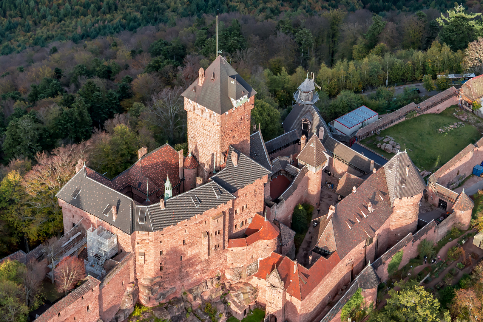 Hoch Königsburg im Elsass - kl. Serie 