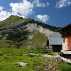 Hoch oben die Hütte