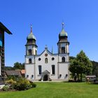 Hoch oben: Die Wallfahrtskirche Bildstein