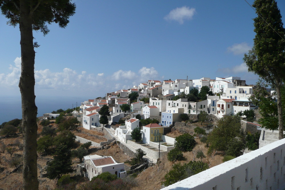 Hoch über dem Meer (1) - der griechische Ort Nikia auf der Insel Nisyros