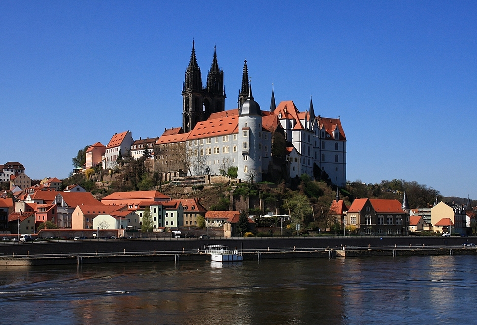 Hoch über der Elbe...