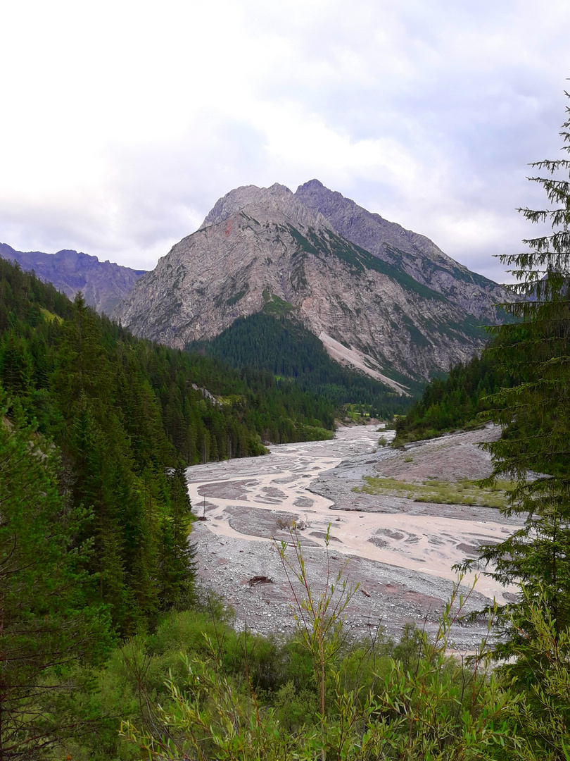 Hoch und höher