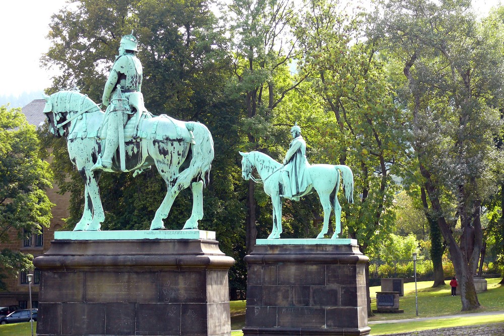 Hoch zu Ross : Wilhelm der Große und Barbarossa ...