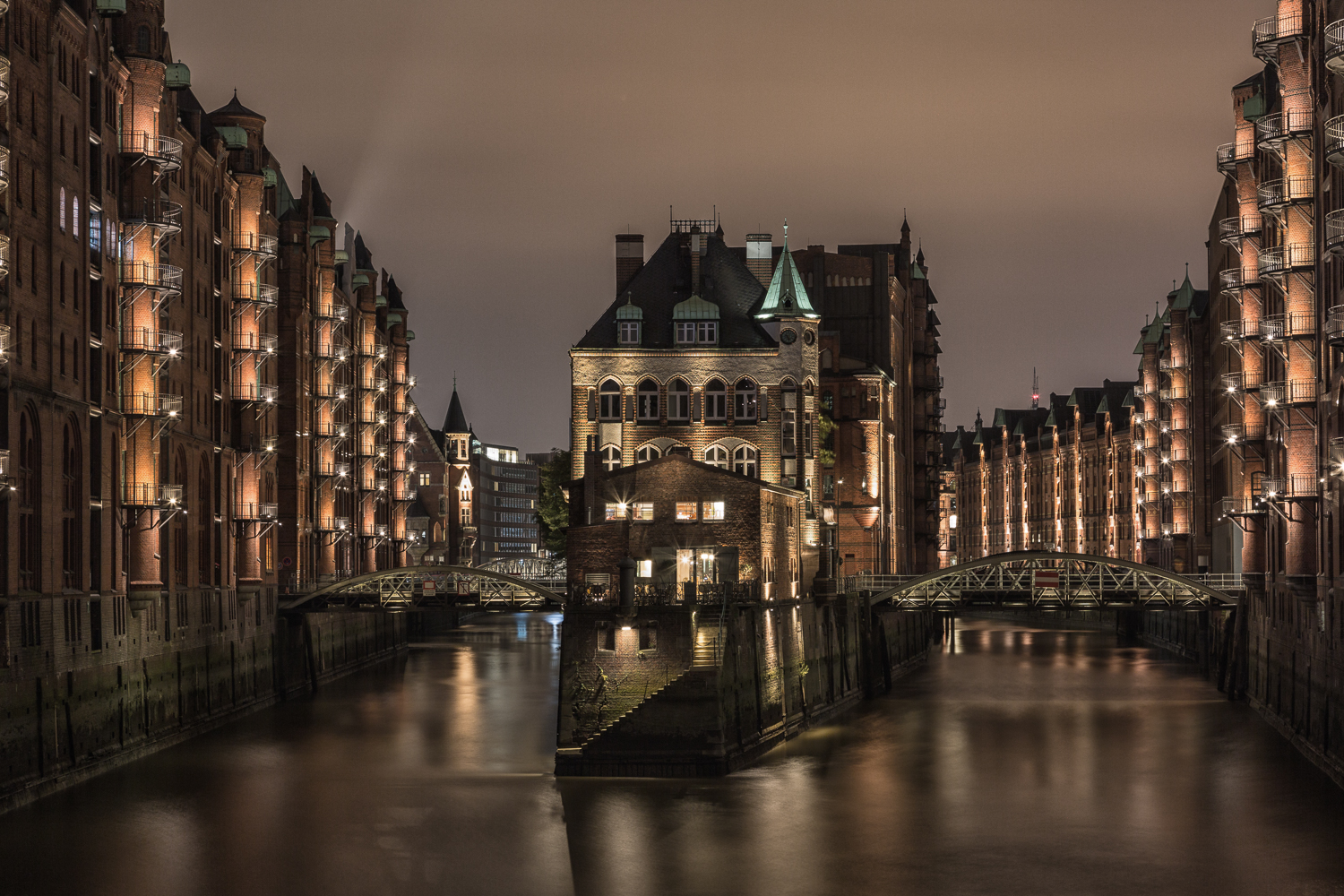 Hoch zu Wasserschloss